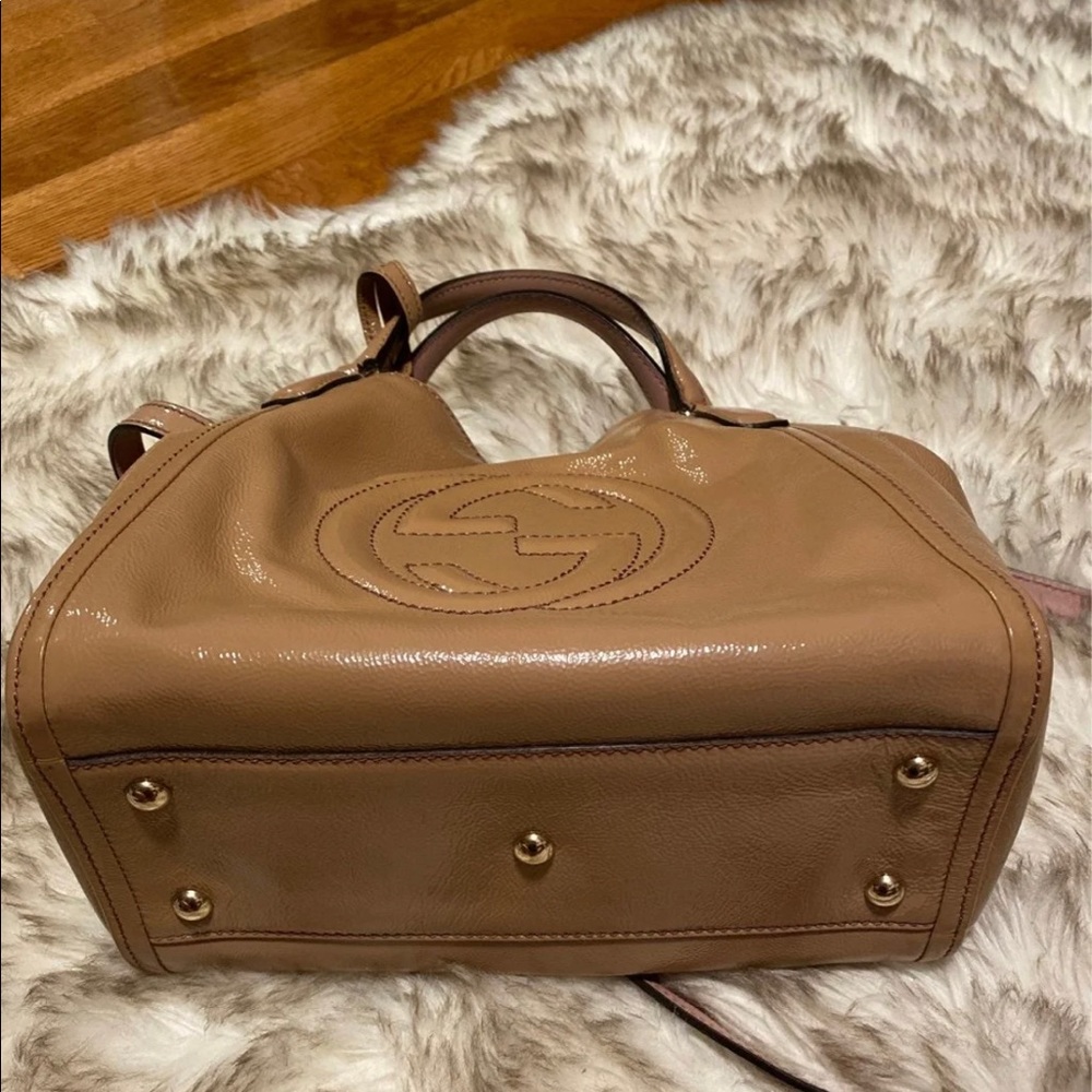 GUCCI Soho Top handle patent GG Tassel Cross Body Bag - Picture 3 of 8